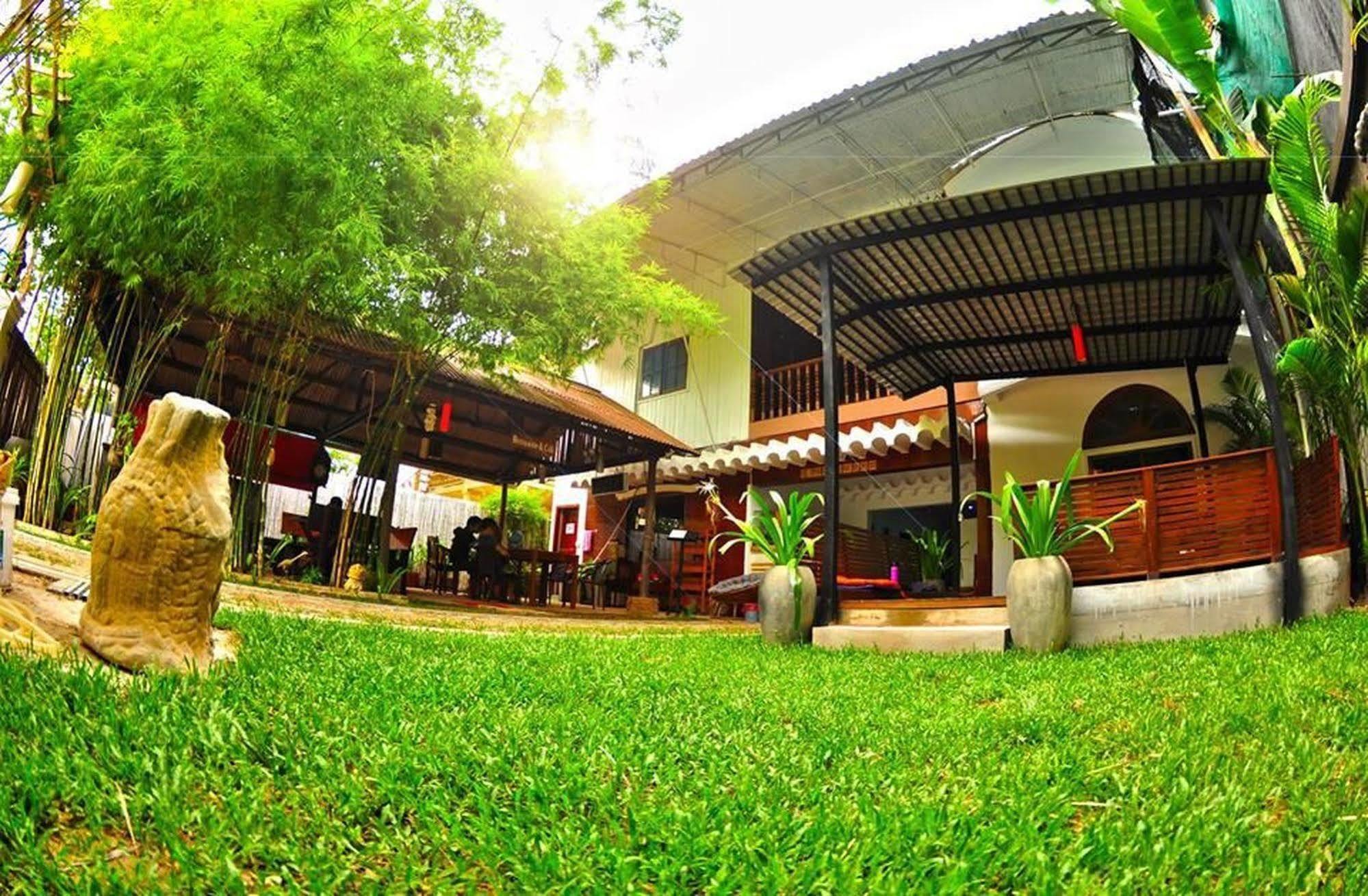 The City Premium Guesthouse Siem Reap Ngoại thất bức ảnh