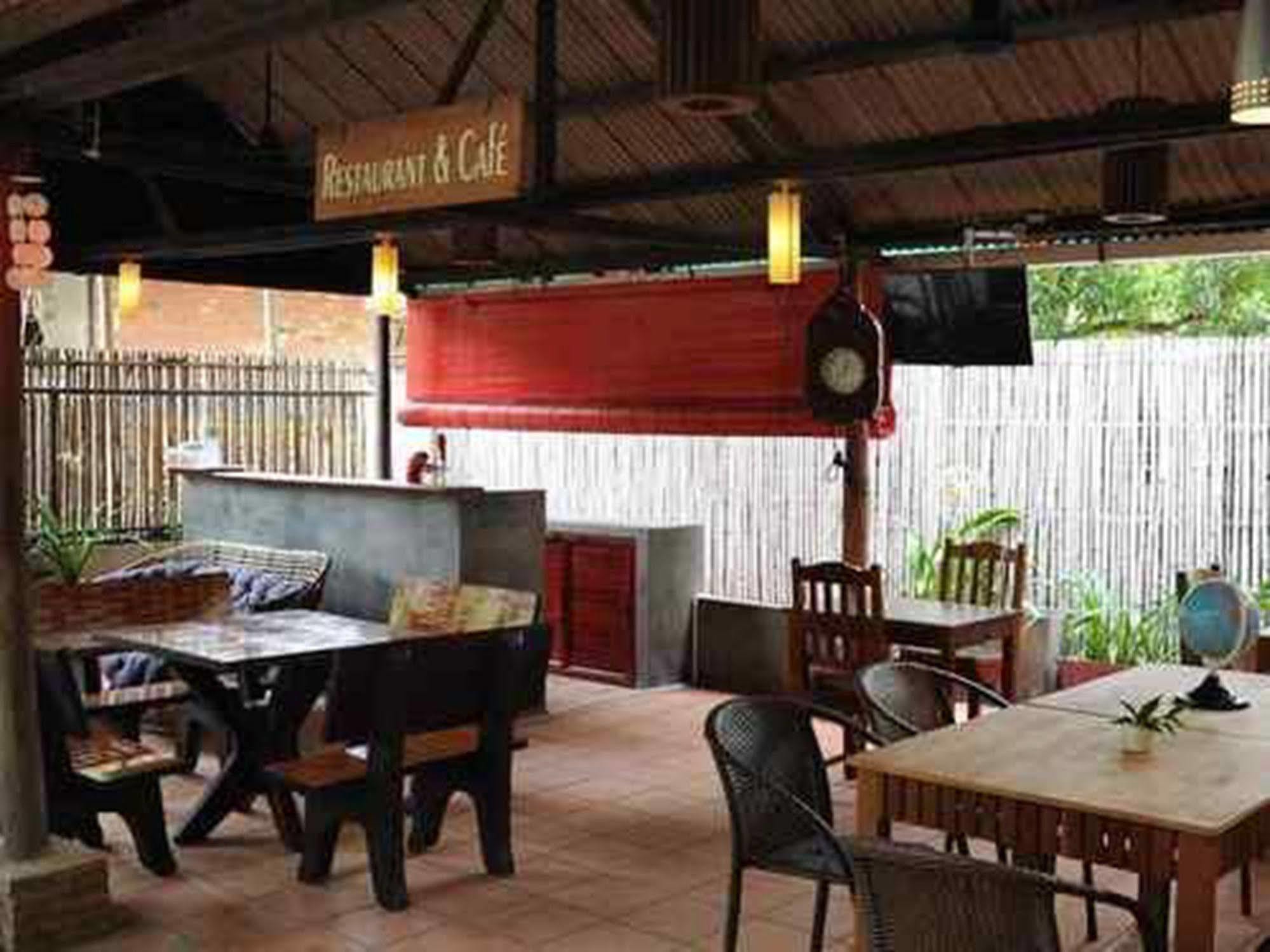 The City Premium Guesthouse Siem Reap Ngoại thất bức ảnh