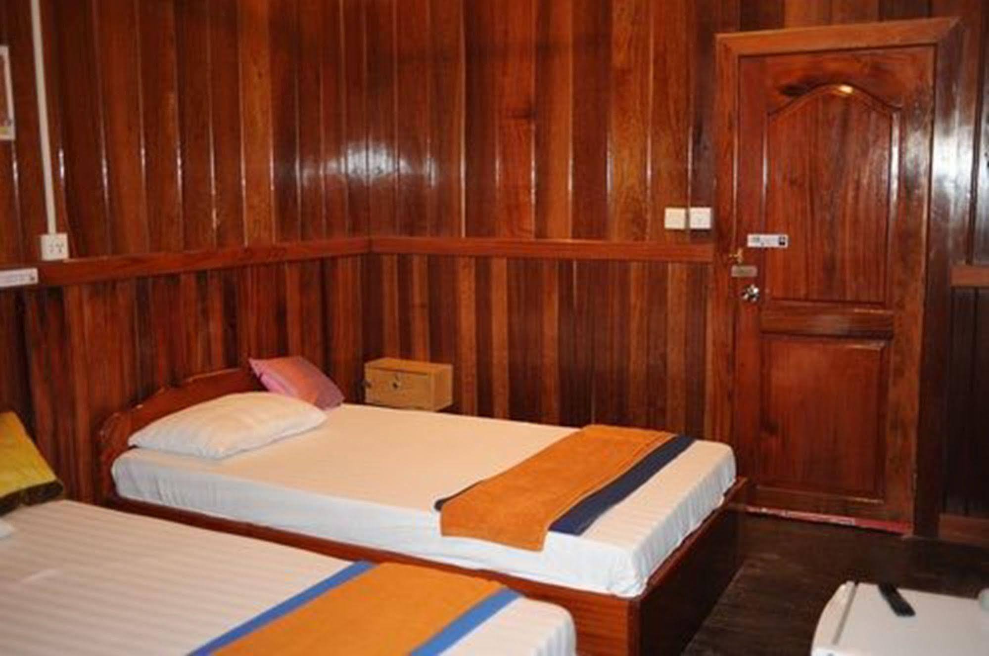 The City Premium Guesthouse Siem Reap Ngoại thất bức ảnh